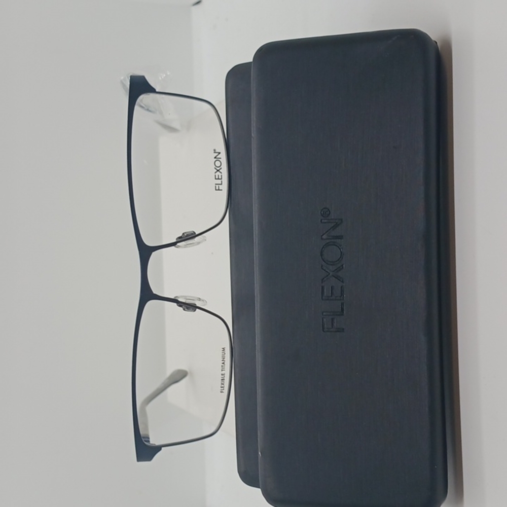 NWT MEN'S FLEXON EYEGLASS FRAMES E1137 BLACK